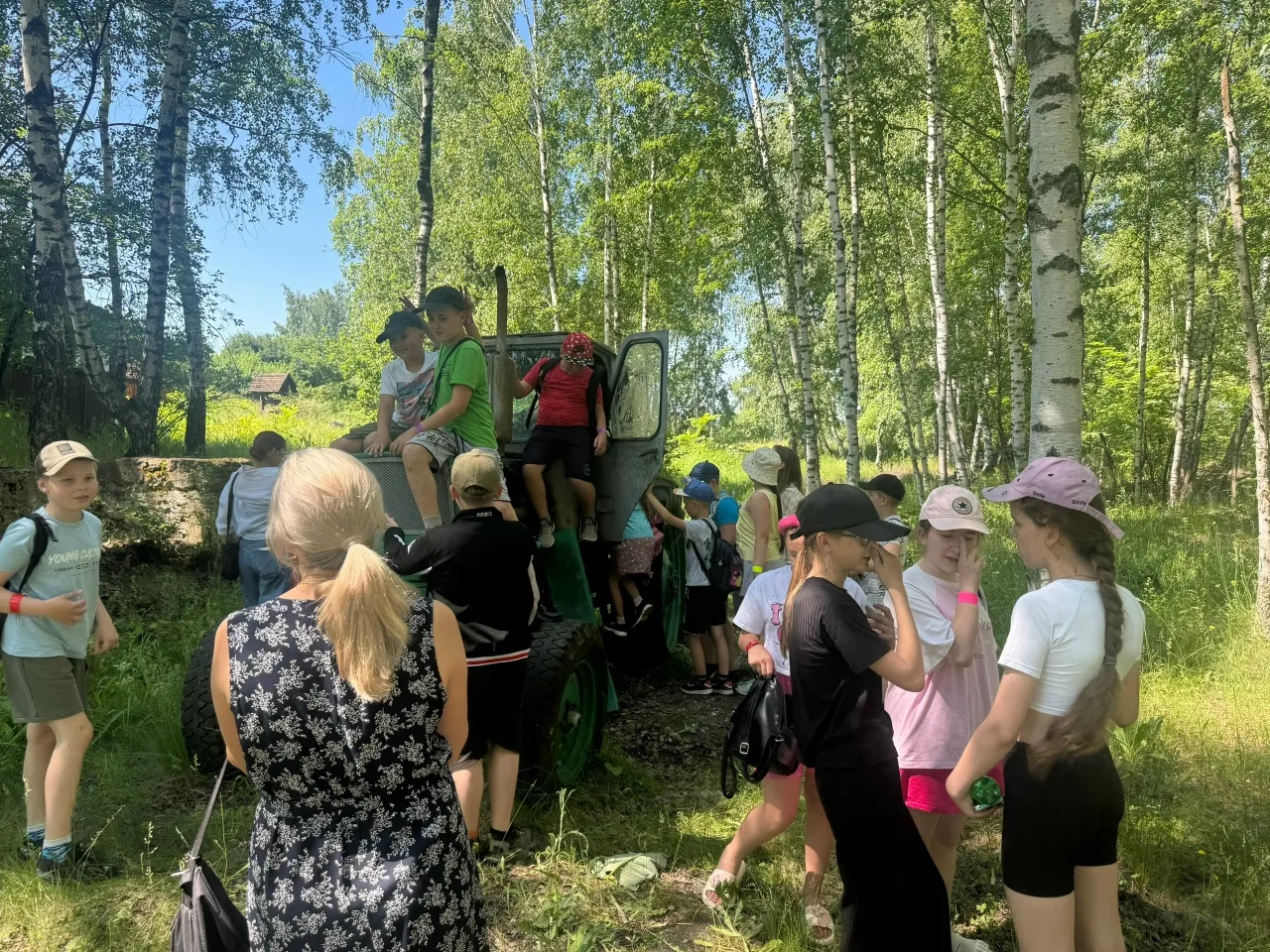 В четверг участники нашего лагеря побывали на настоящей экскурсии — на шахте «Северная»...