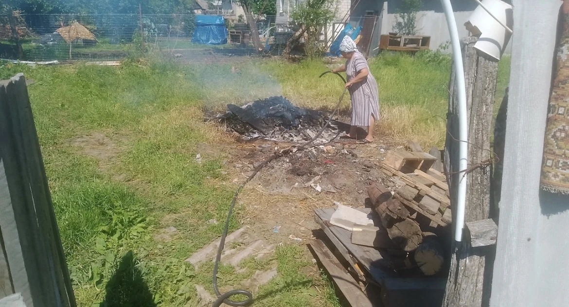 📌Бесконтрольное сжигание мусора привело к пожару
10.06.2026г. в 14 час 25 мин. в ПЧ-35 Обоянского р