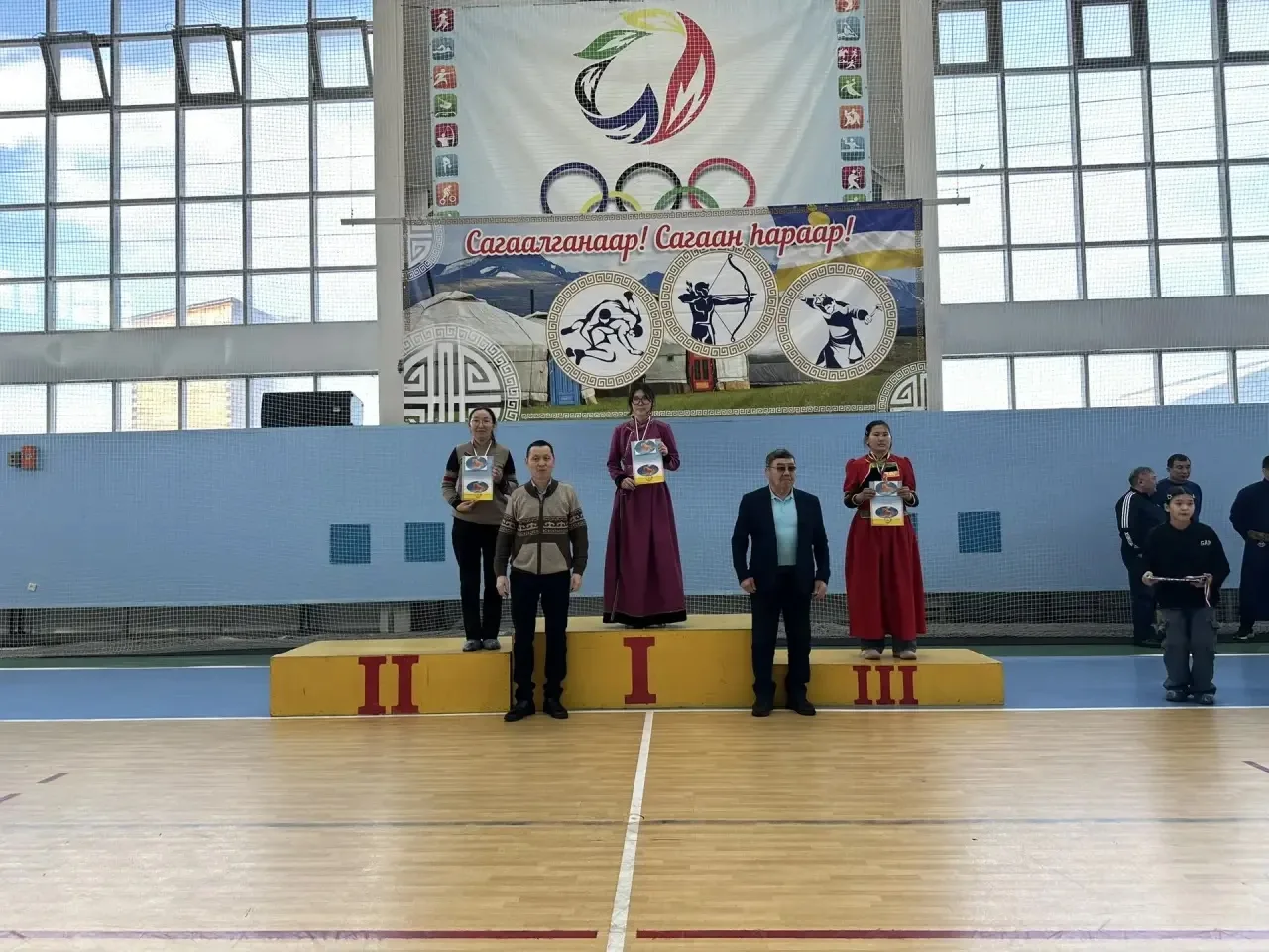 В физкультурно-спортивном комплексе завершились традиционные соревнования районного спортивного праз