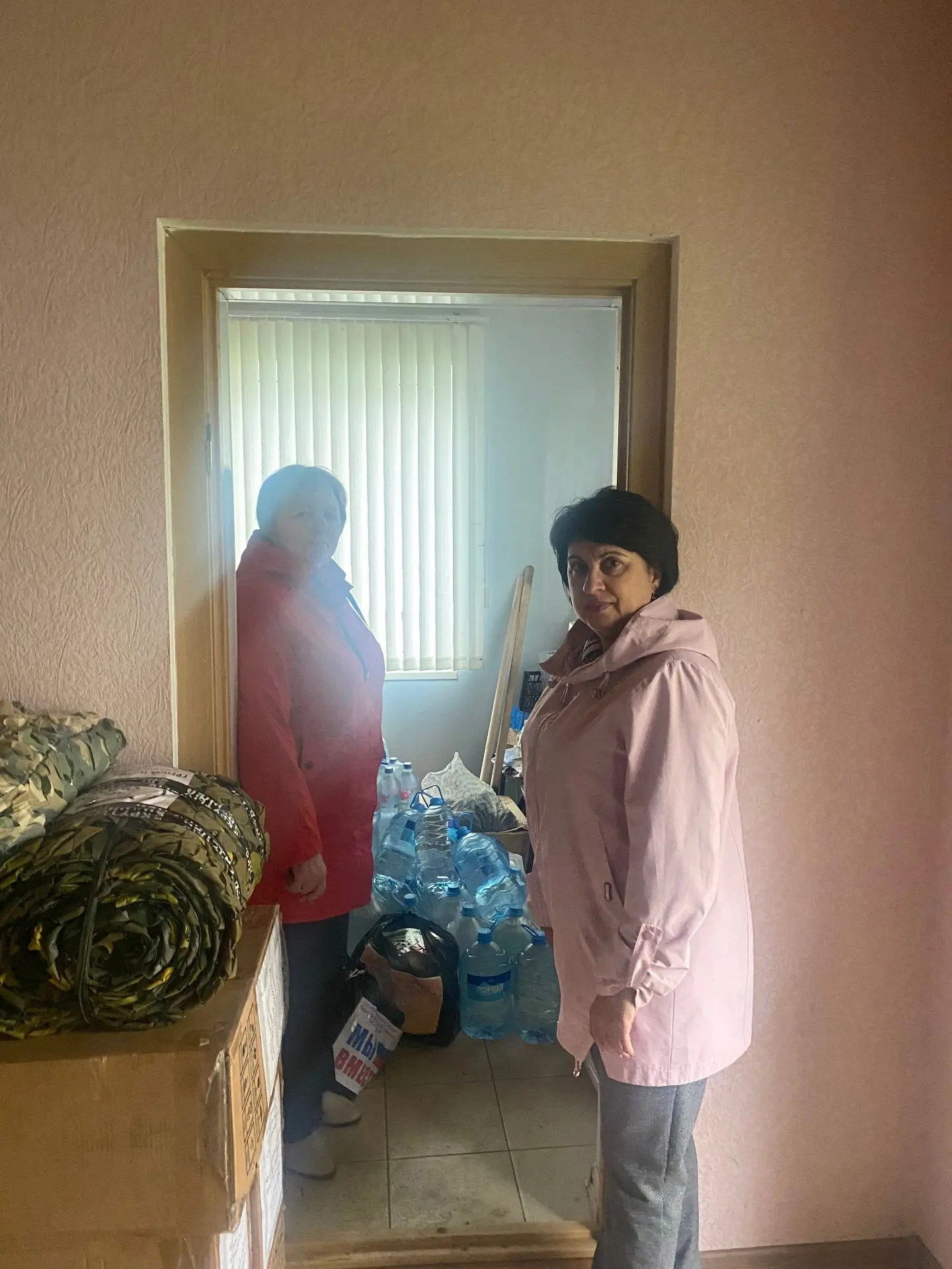 Сотрудники  МУ ДО «ДОО(П)Ц «Факел» передали питьевую воду  для жителей Дагестана, постр...