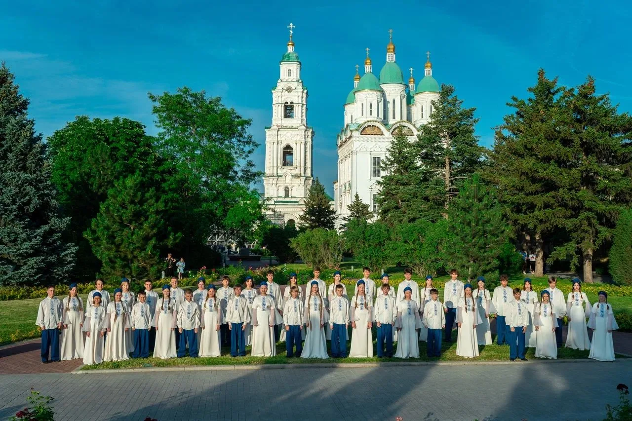 🎼 Есть коллективы, для которых хор — это не просто занятия музыкой, а часть большой тр...