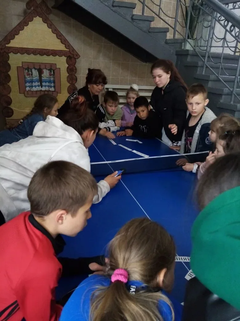 Игровая программа по ПДД  "Пешеходы и водители"
