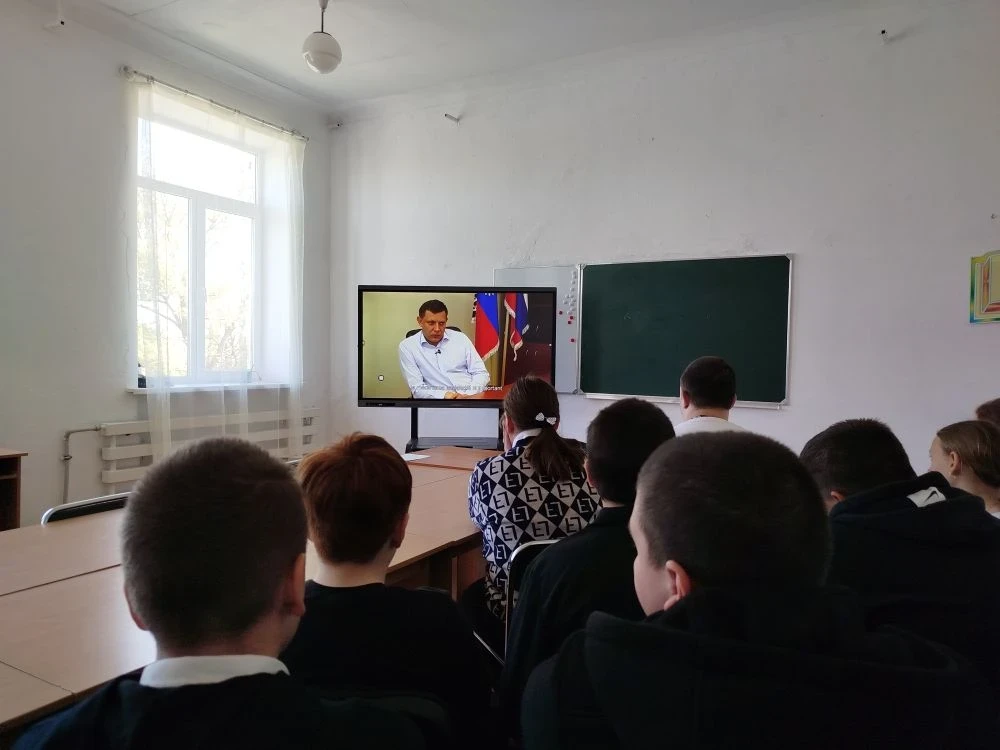 7 мая в рамках региональной акции "Уроки Русской весны" в ГБОУ "САХАНСКАЯ ШКОЛА НОВОАЗО...