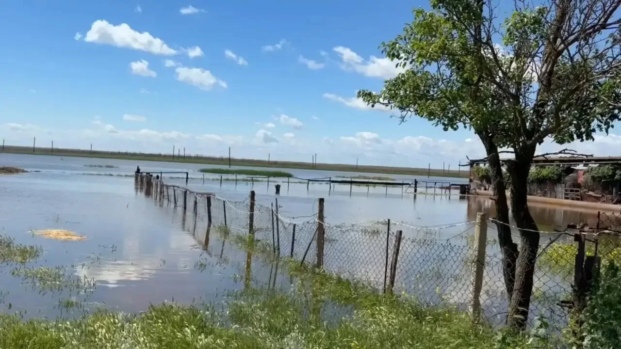 В Ставропольском крае продлили режим повышенной готовности из-за паводков.  Губернатор Владимир Влад