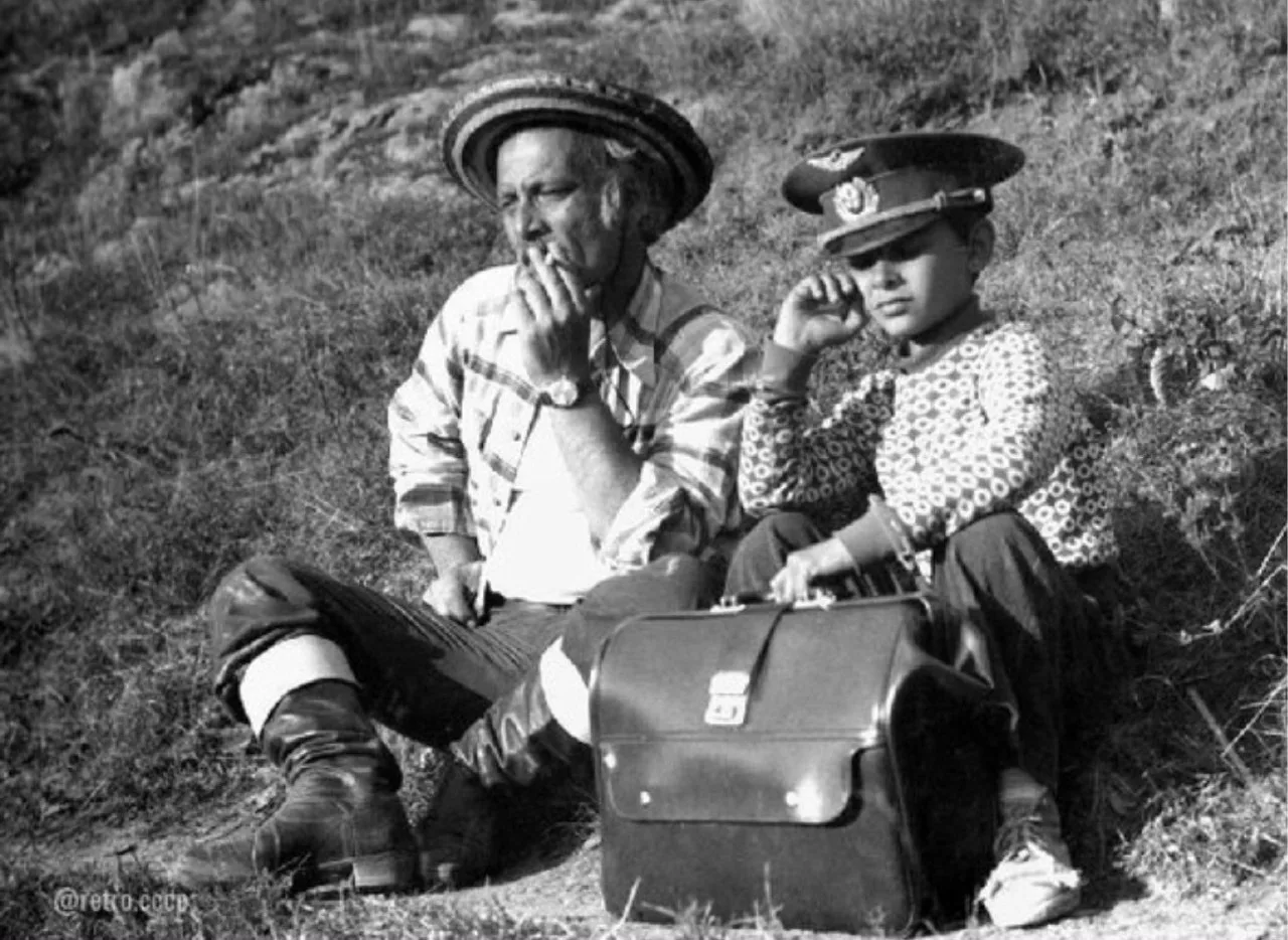 Георгий Данелия и Закро Сахвадзе во время съемок фильма «Мимино» 1977 года.