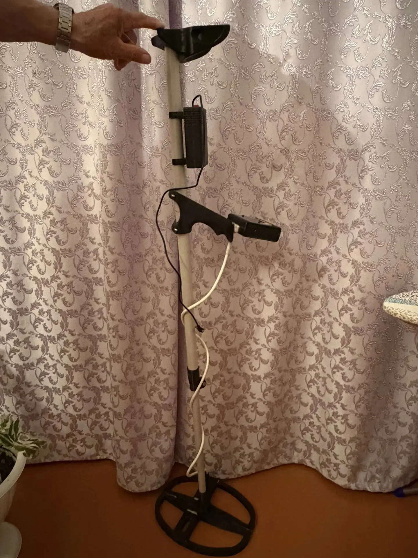 Металлоискатель новый