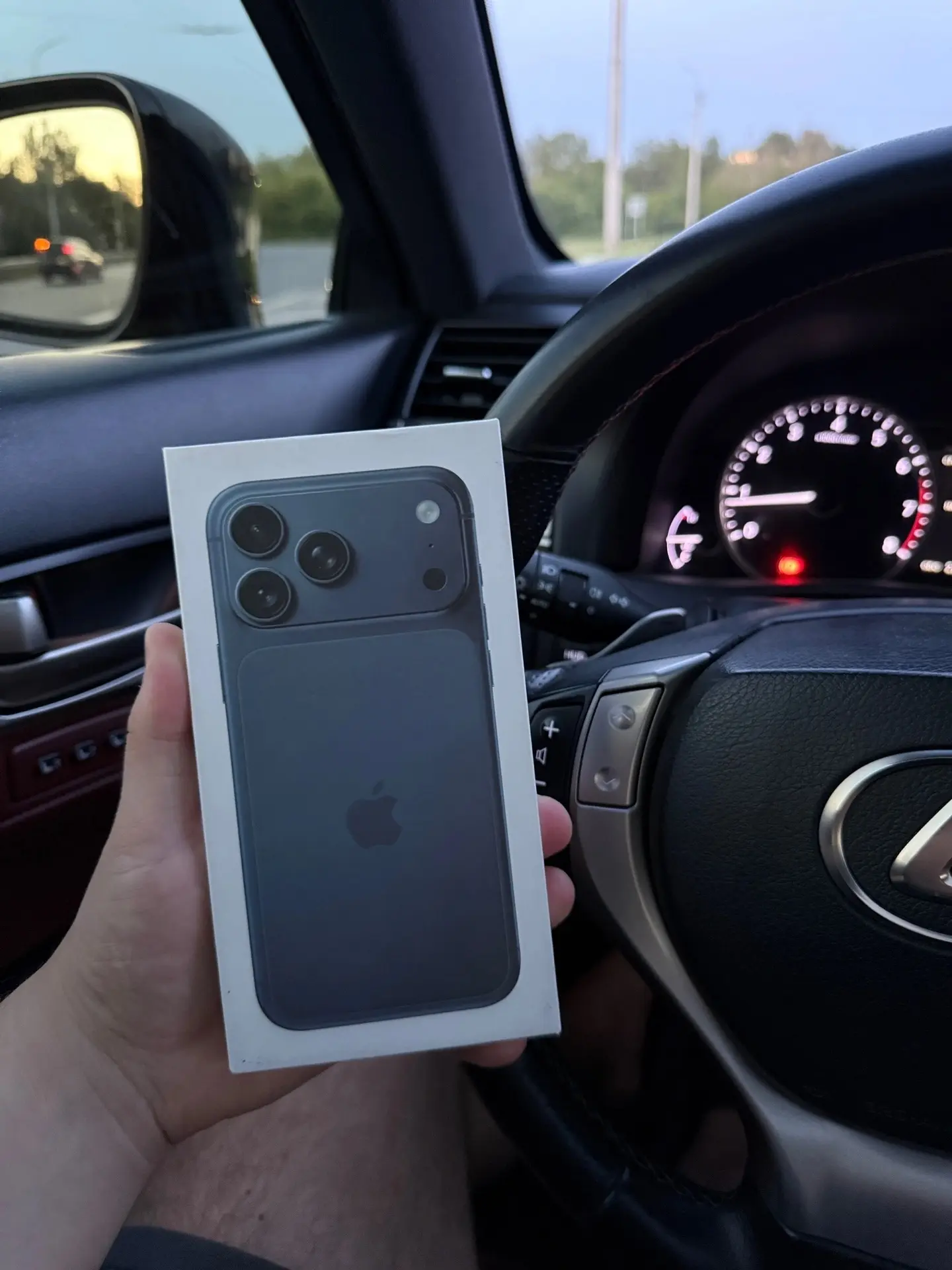 Последний вагон на iPhone 17 Pro и летние подарки🎁 на остатке 170 сертификатов
399 рублей участие в