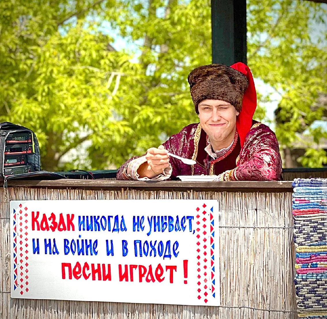 «АТАМАНЬ ГОСТЕЙ ВСТРЕЧАЕТ» - ВСЕ РАЙОНЫ КУБАНИ НА ОТКРЫТИИ СЕЗОНА 2026!   В этнокомплексе «Атамань» 