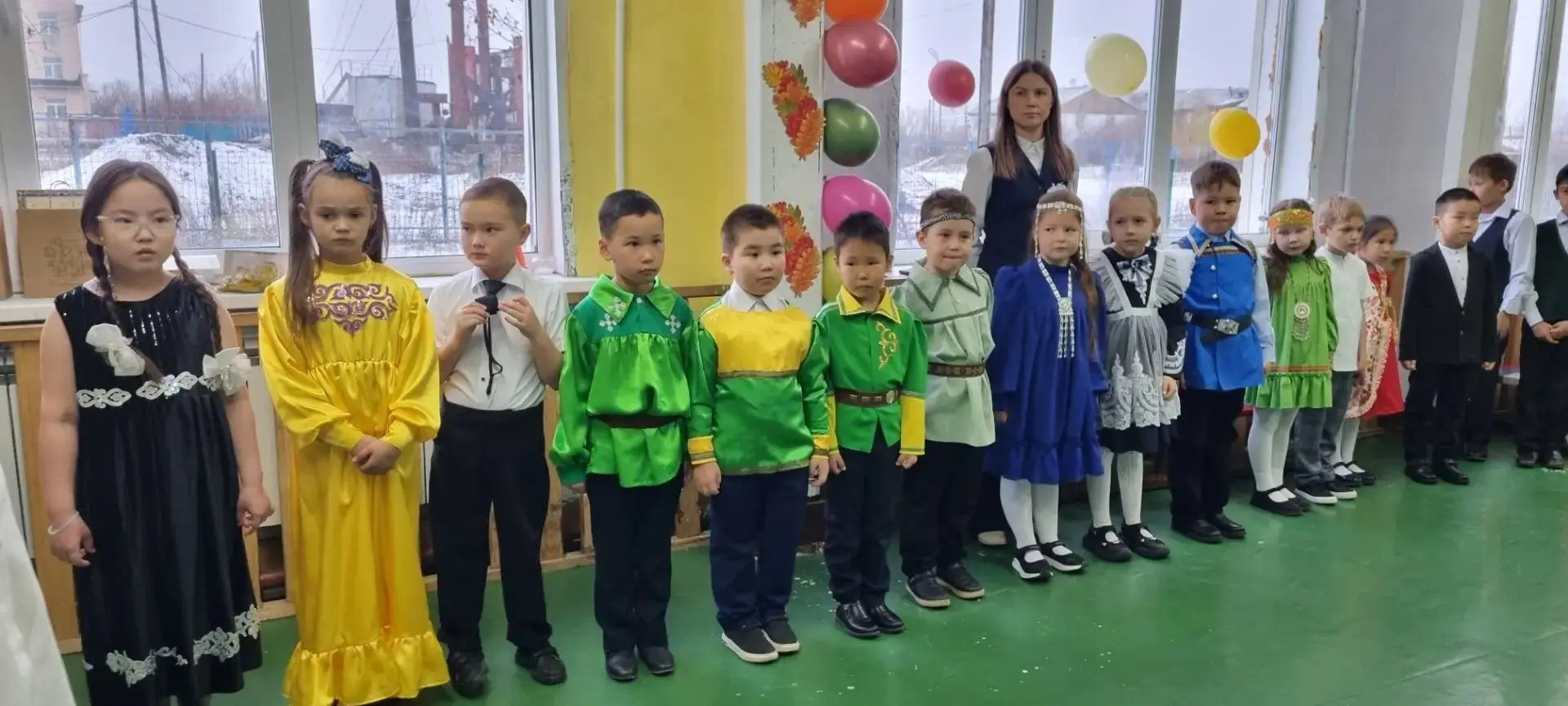 Торжественно и познавательно: День Республики в начальной школе