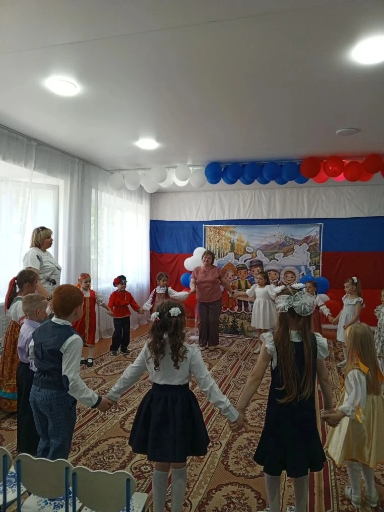 Муниципальный конкурс чтецов в детском саду №6 «Колокольчик»:

22 мая в МДОУ детский сад №6 «Колокол