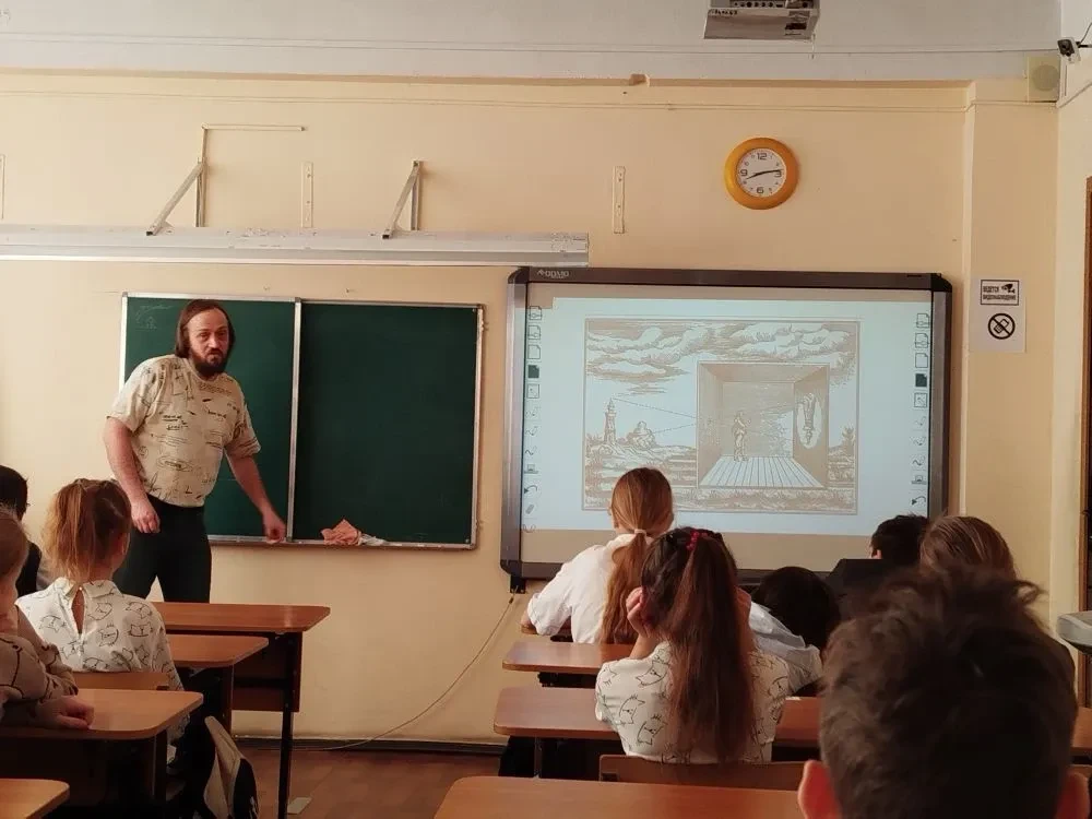 В лицее стало хорошей традицией приглашать родителей провести занятия с лицеистами.   🎥Сегодня учени
