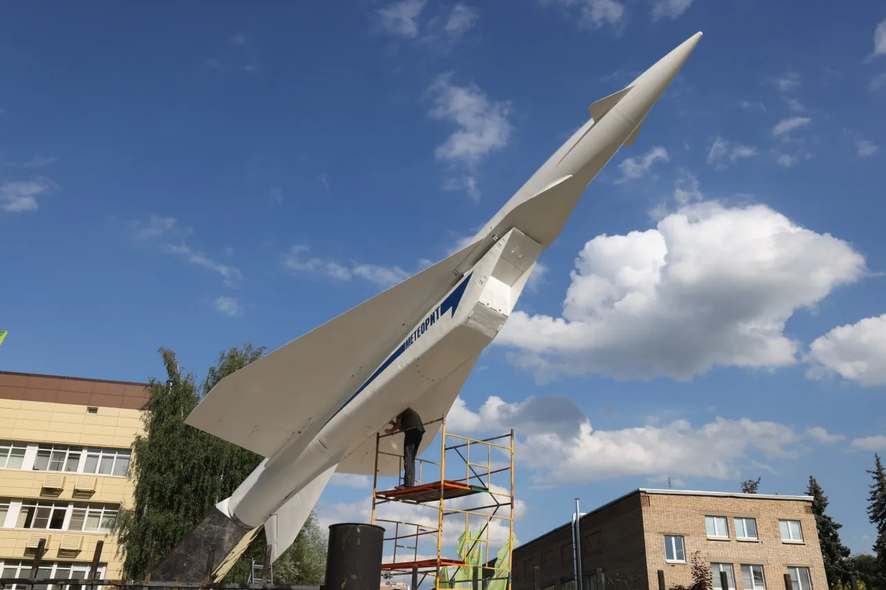 Новокосино | Реутов | Москва🏡

В Реутове обновили монумент «Крылатая ракета «Метеорит» 
 
Специалис