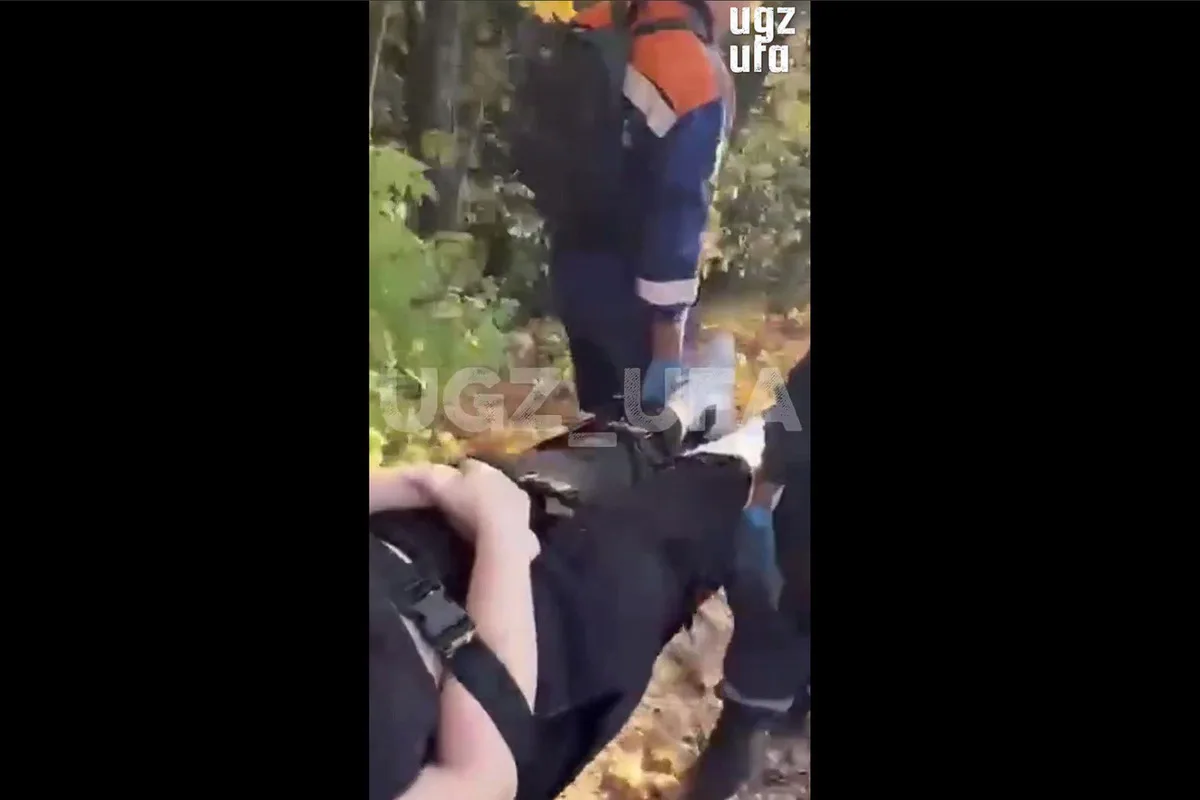 🚑 Спасатели эвакуировали с Висячего камня 33-летнюю уфимку