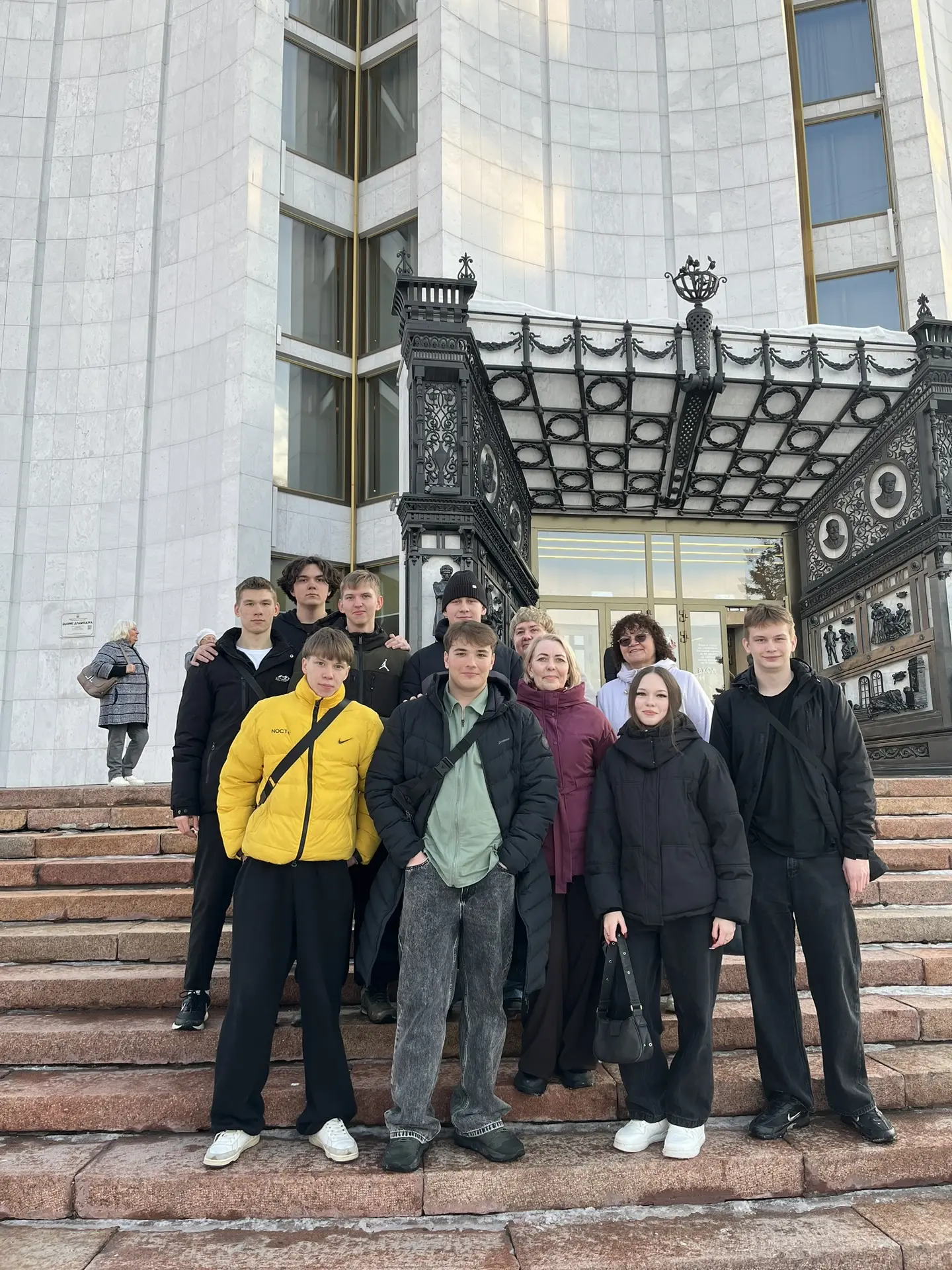 Что получится, если в пятницу,13-го,  поехать в Драмтеатр на спектакль " 13-й номер" ? А получится з