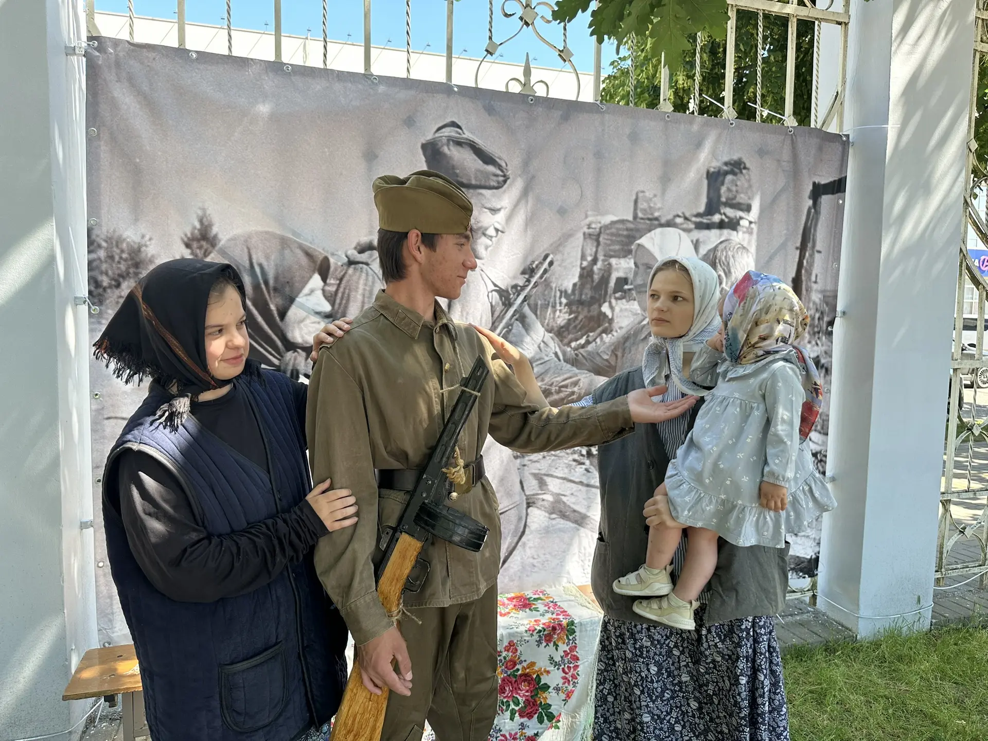 22 июня. День, который навсегда останется в наших сердцах.

Сегодня, 22 июня, наша страна склоняет г