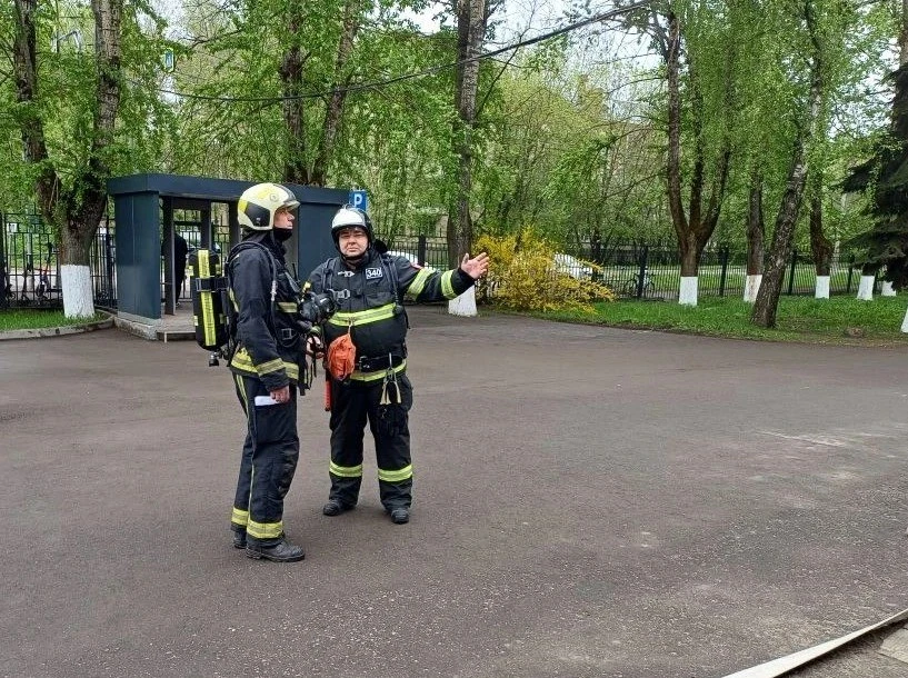 👨🏻‍🚒Подмосковные огнеборцы провели пожарно-тактические учения в Удельнинской гимназии  ➡️ Работники 