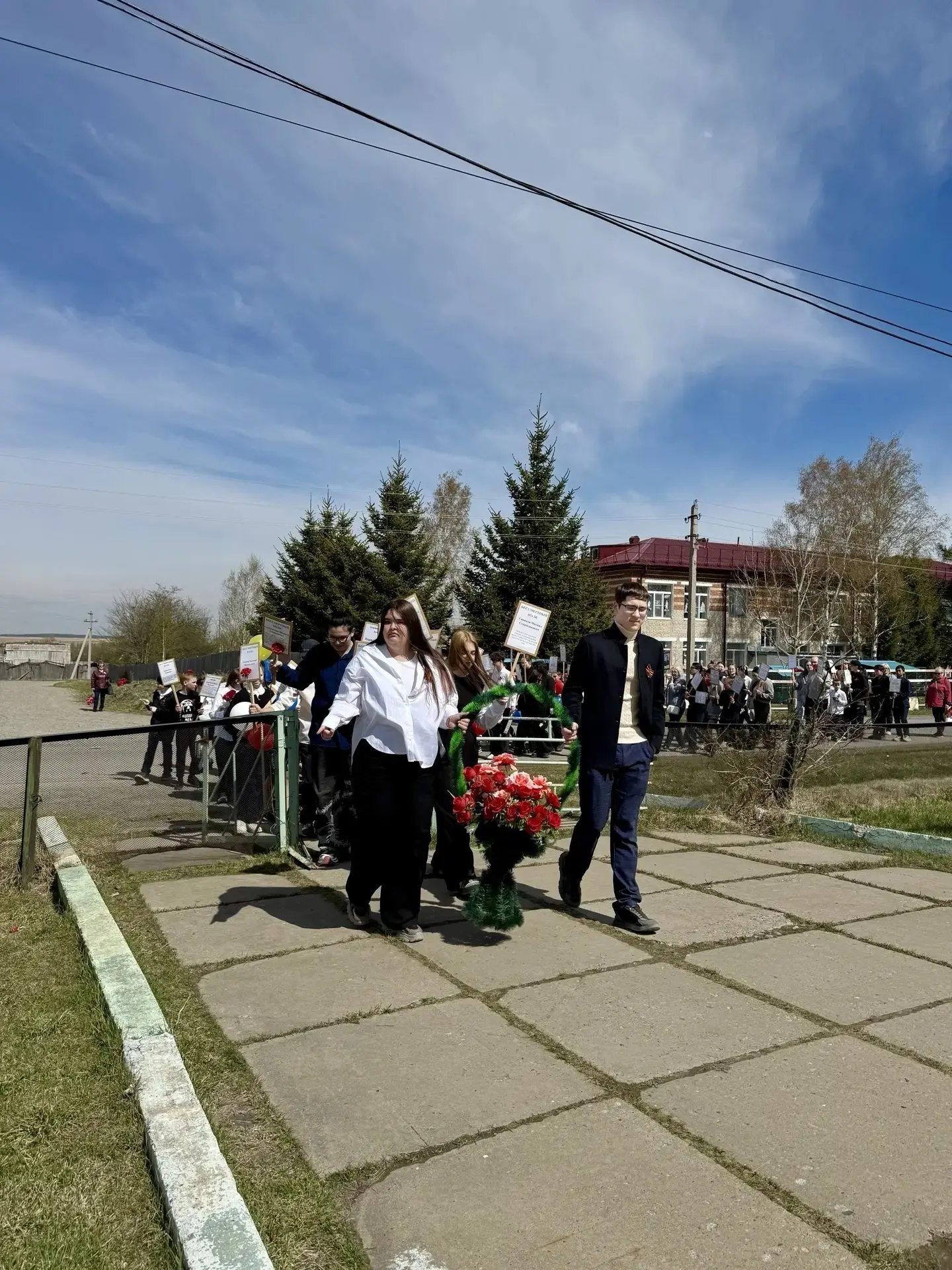 9 мая, в нашем селе состоялся праздничный митинг, посвящённый 81‑й годовщине Победы в В...