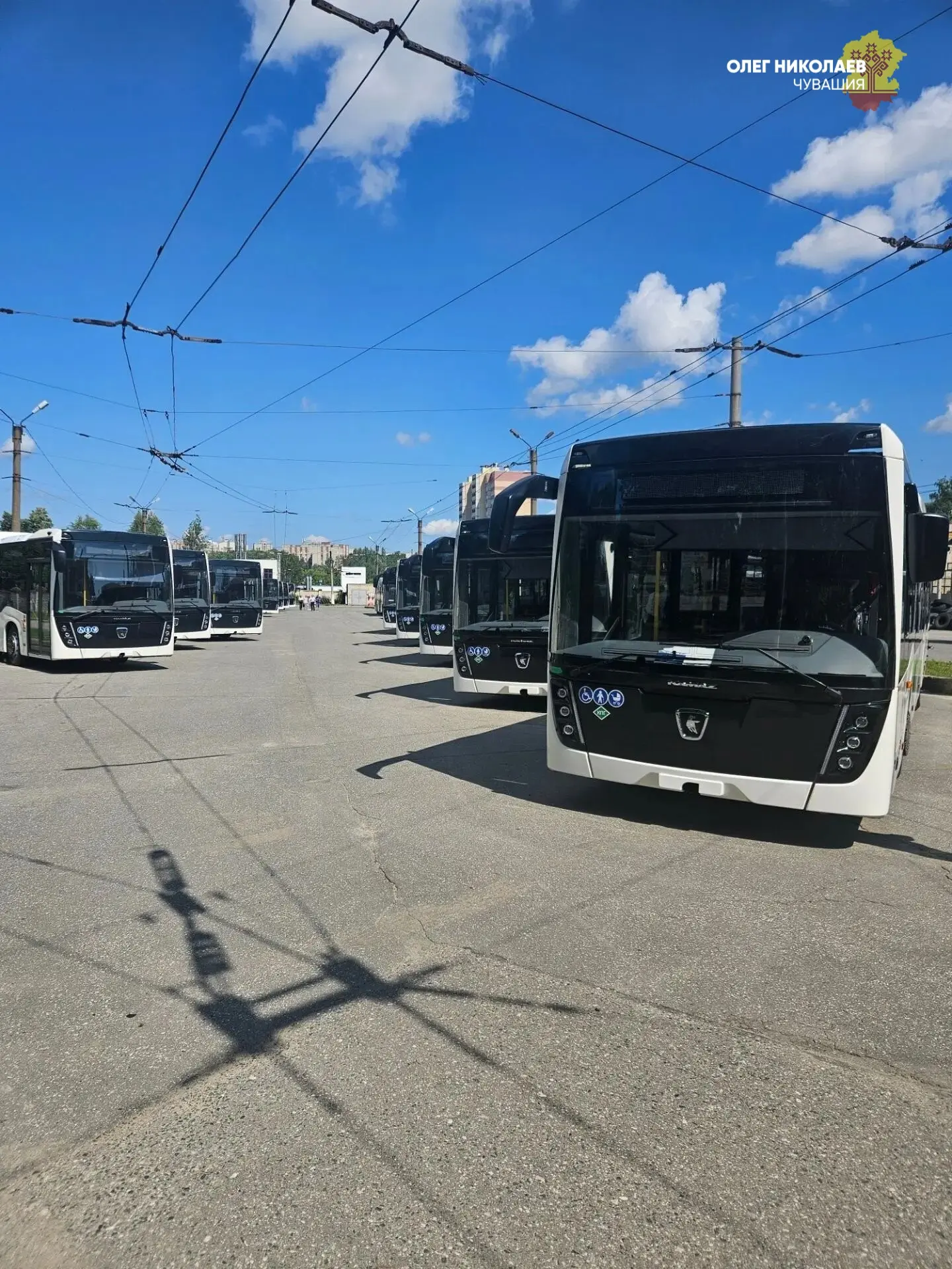 Друзья, мы продолжаем планомерную работу по обновлению общественного транспорта республ...
