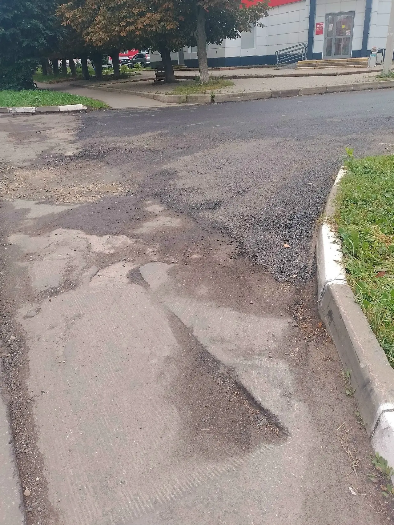 Продолжение следует. Приехала машина с трудягами. Вот заживём 🤣