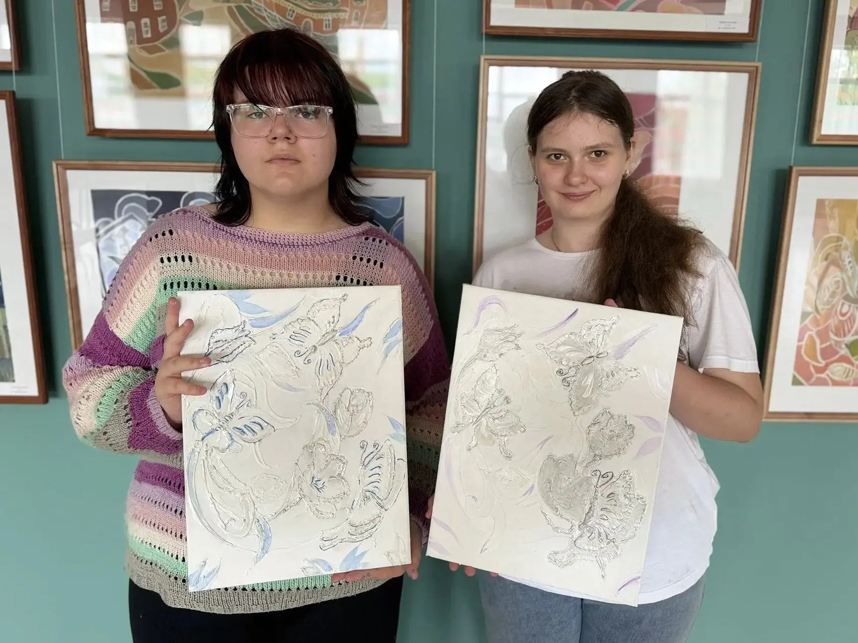 🎨 Лето на холсте

28 июля в рамках программы «Кузбасское лето» в школе прошел мастер-класс «Лето» п