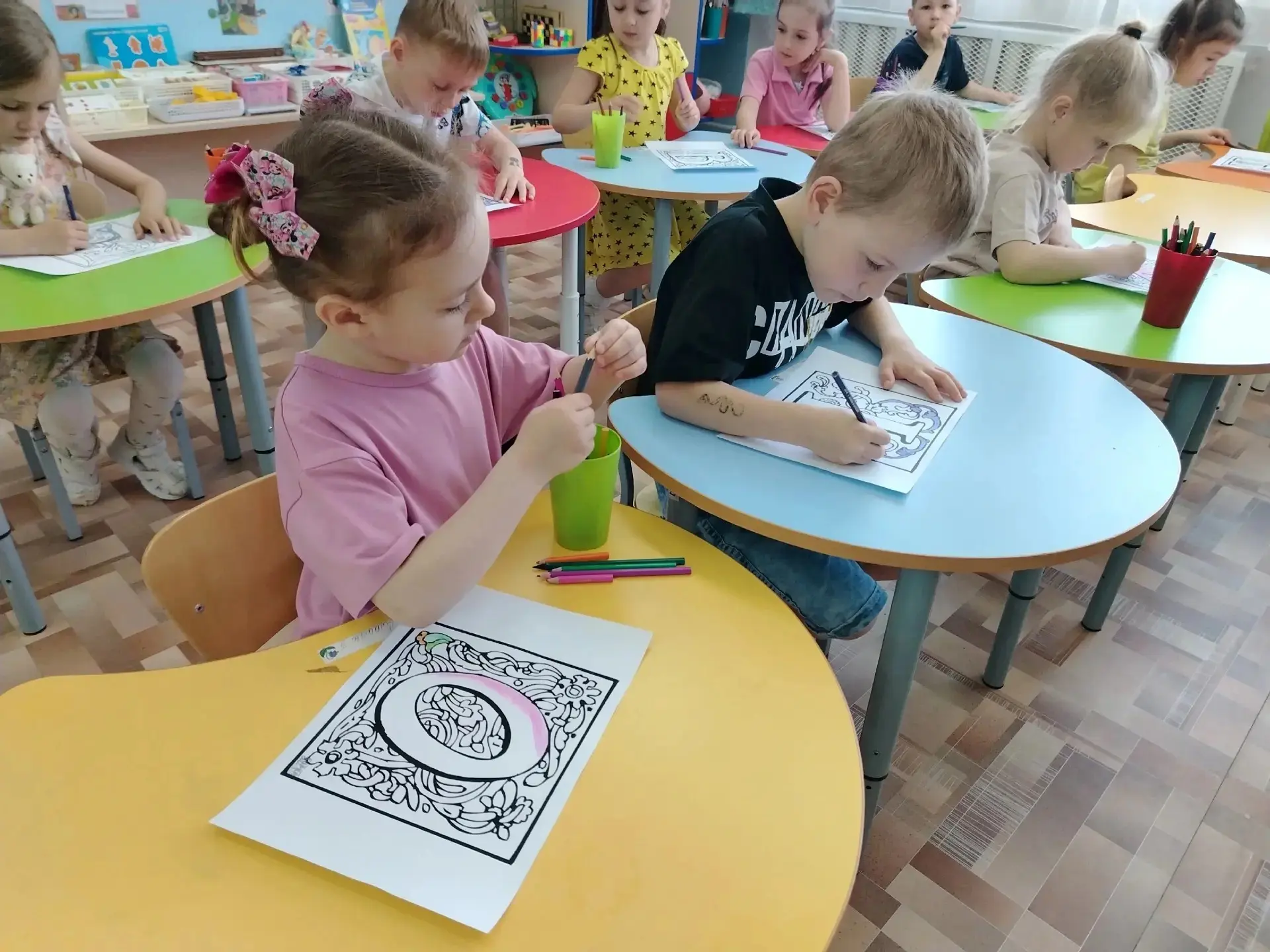 ✨ Поздравляем студентов 2 курса специальности «Дошкольное образование» с успешной защитой производст