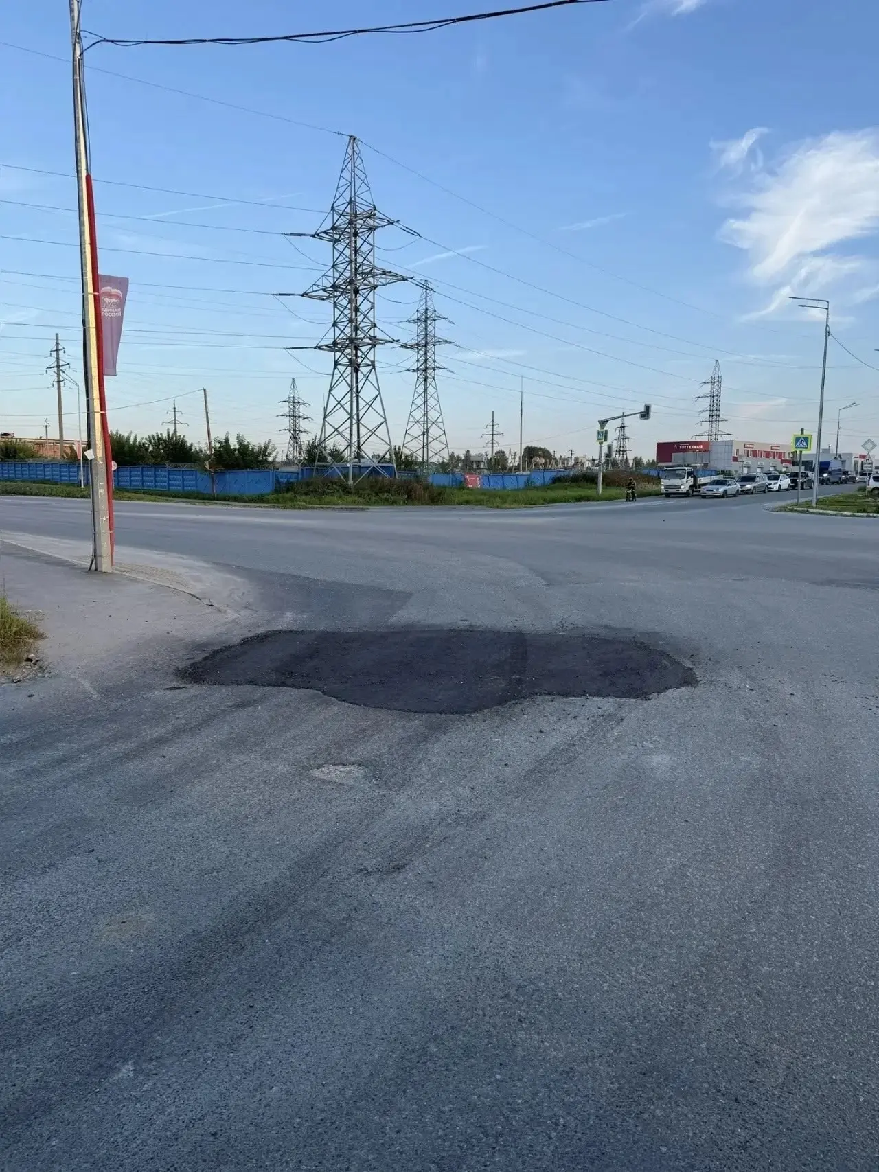 🚜 В Среднеуральске продолжается ямочный ремонт