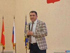 В Миассе наградили "Молодых законодателей"