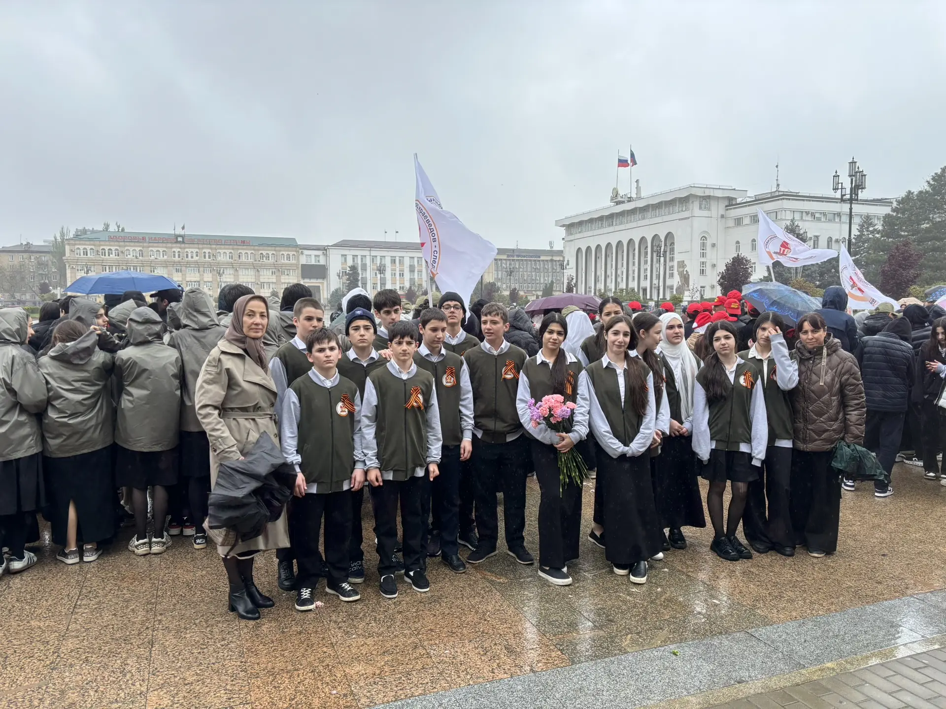 🌟в Махачкале прошла ежегодная акция «Вахта памяти», в которой приняли участие активисты первичного о