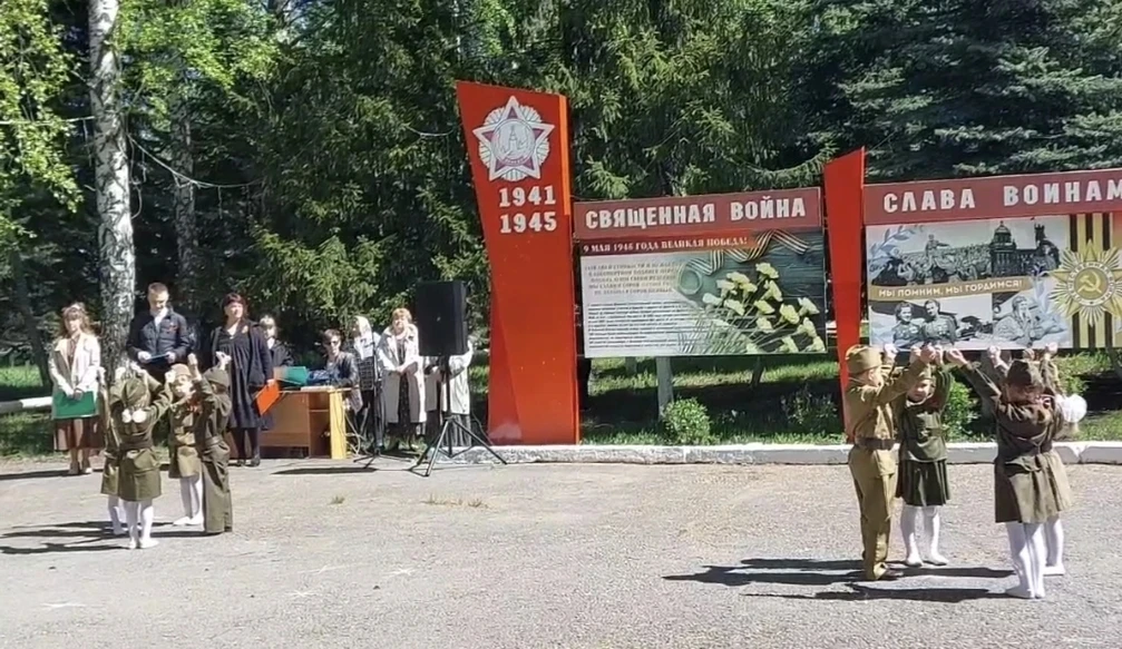 🕯️ «Зажгите свечи...» — Сердца наших детей в память о героях.