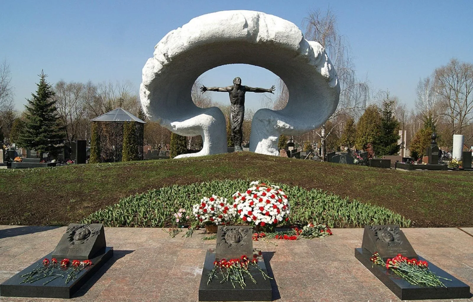 40 лет назад полыхнул Чернобыль. Мы до сих пор не знаем всех подробностей этой трагедии...
