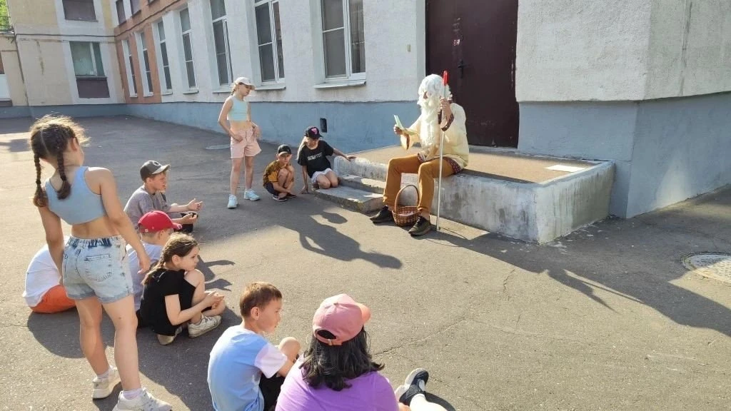 🗝 «Паспарту, сколько у нас ключей?»
Многие помнят эту фразу, которая тут же  вызывает в памяти ассо