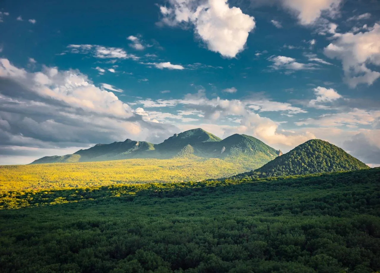 ⛰️ Символы курорта 

📷 Артём Юхно
В MAX: https://max.ru/KMV_RU
В VK: https://vk.ru/KMV_ONLINE
