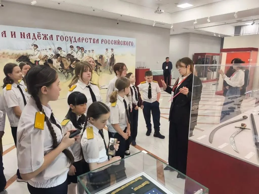 По приглашению министра культуры Сахалинской области Нонны Лаврик вместе с казачьим классом города А