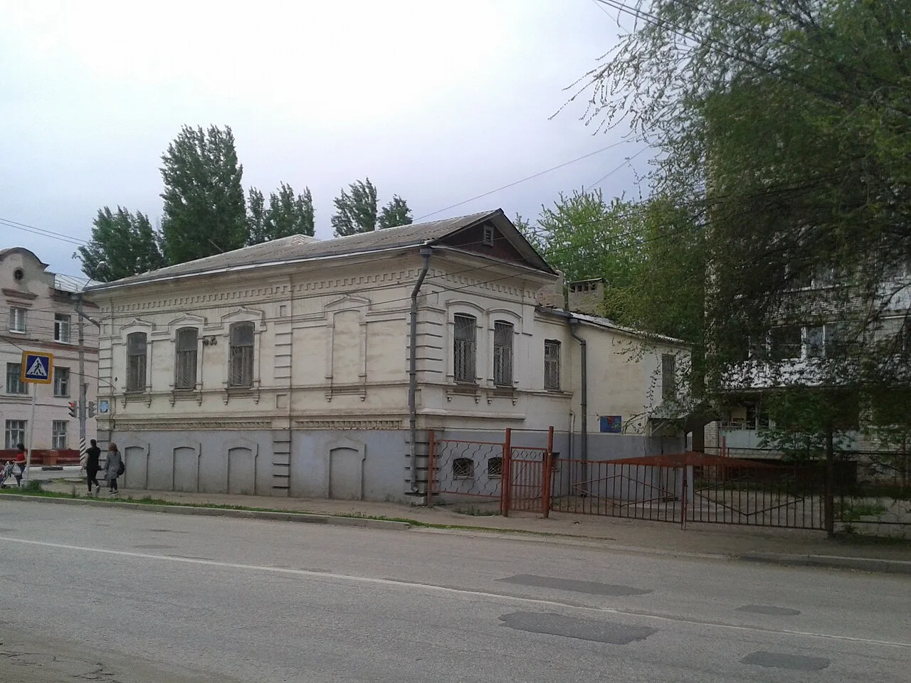 Дом жилой, в котором в 1930-е — 1941 гг. располагался Республиканский радиокомитет при Совнаркоме АС