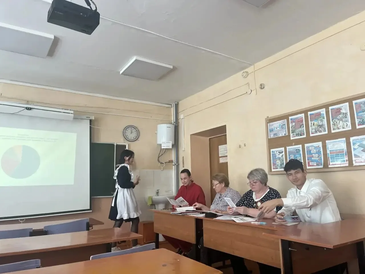 🎓 Сегодня 10-е классы защищали индивидуальные проекты