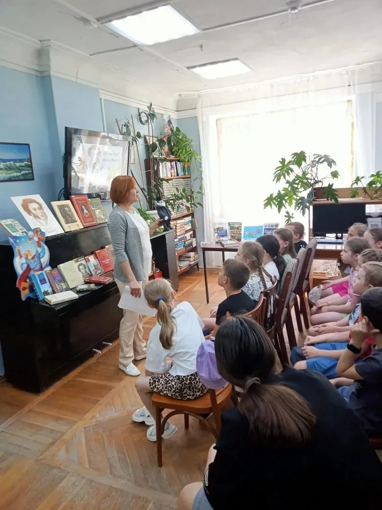 Ежегодно 6 июня в России отмечается Пушкинский день. В этот день ребята пришкольного ла...