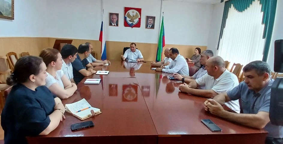 В Хивском районе состоялось еженедельное совещание