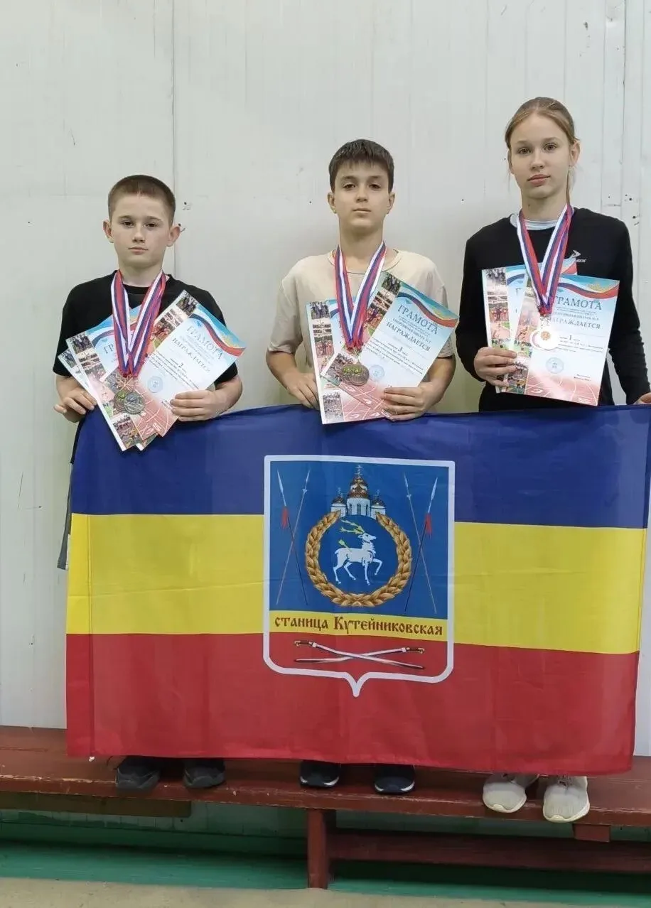 🏃‍♂️🏃‍♀️ Лёгкая атлетика в Волгодонске: юные звёзды зажигают на дорожках! 🌟