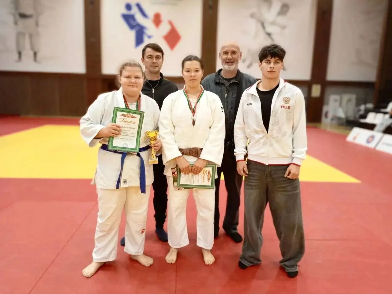 🥋 Буинские дзюдоисты завоевали золото и бронзу первенства Татарстана