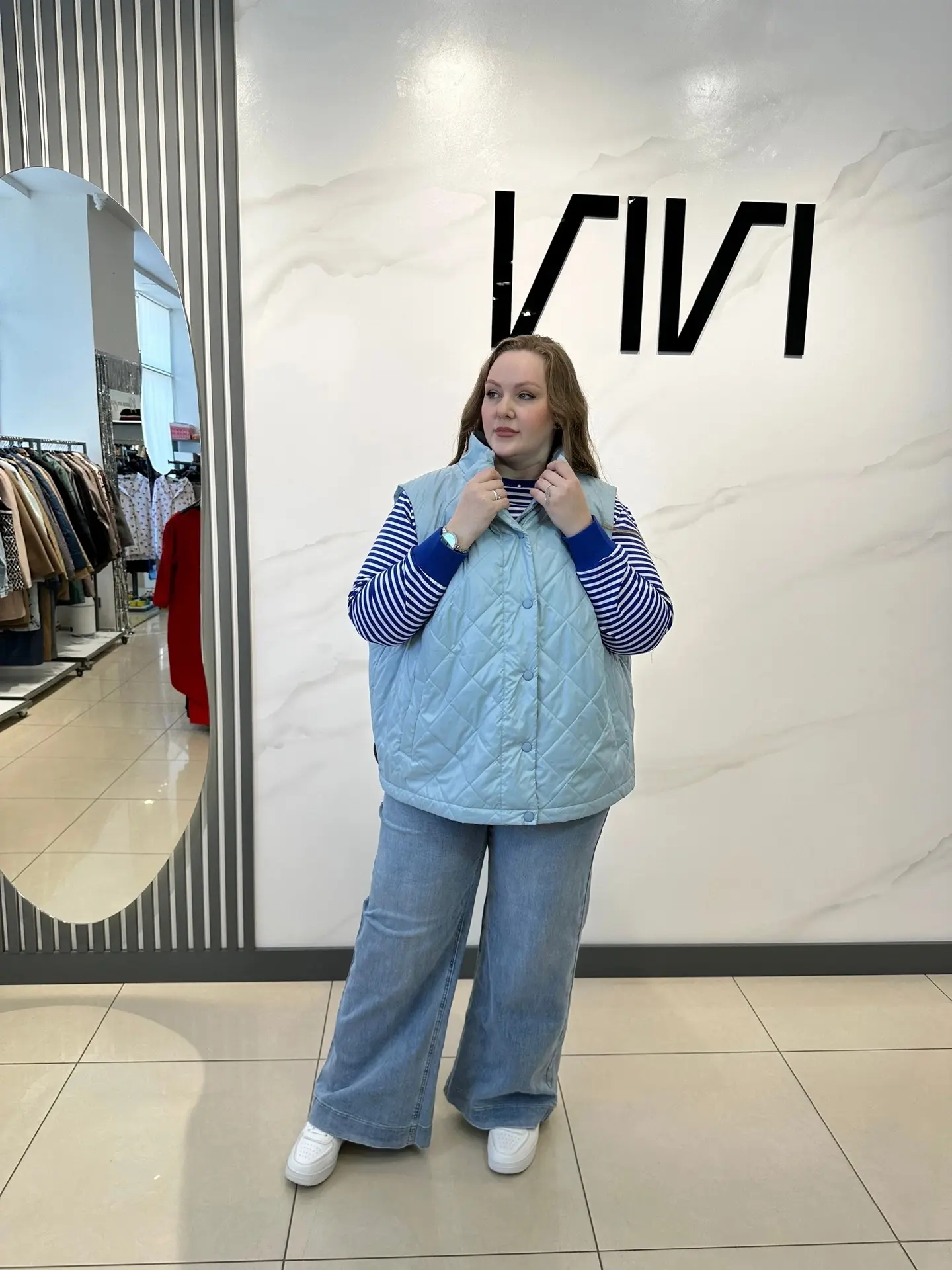Успей на РАСПРОДАЖУ -  50 % 

Жилет | 3900-50%=1 950 ₽
66-70

• Открыты 10:00-21:00 ежедневно 
• Поб