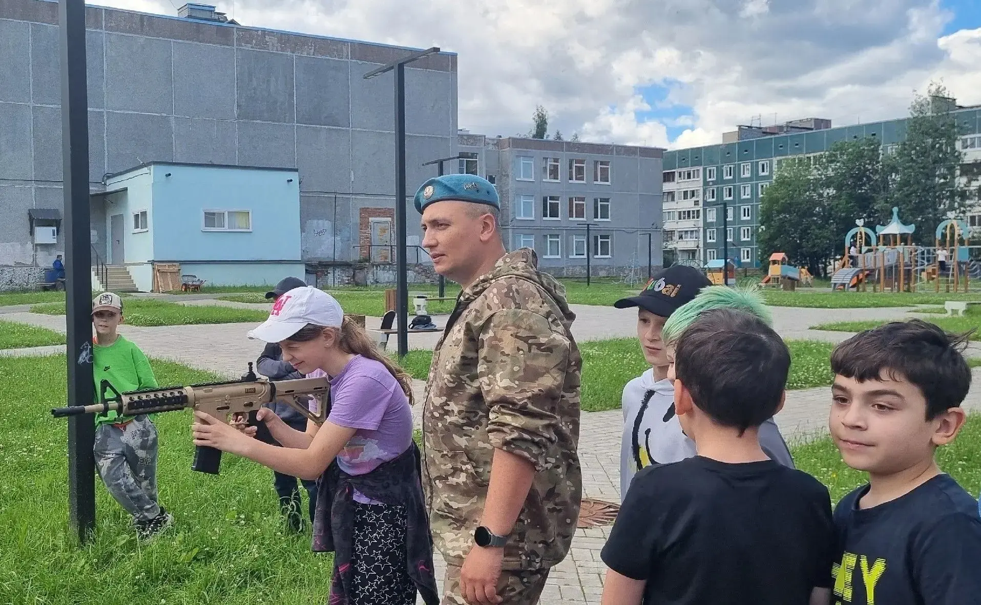🔥 Лето — не повод расслабляться, а время становиться сильнее!

Очередное занятие юнармейцев прошло 