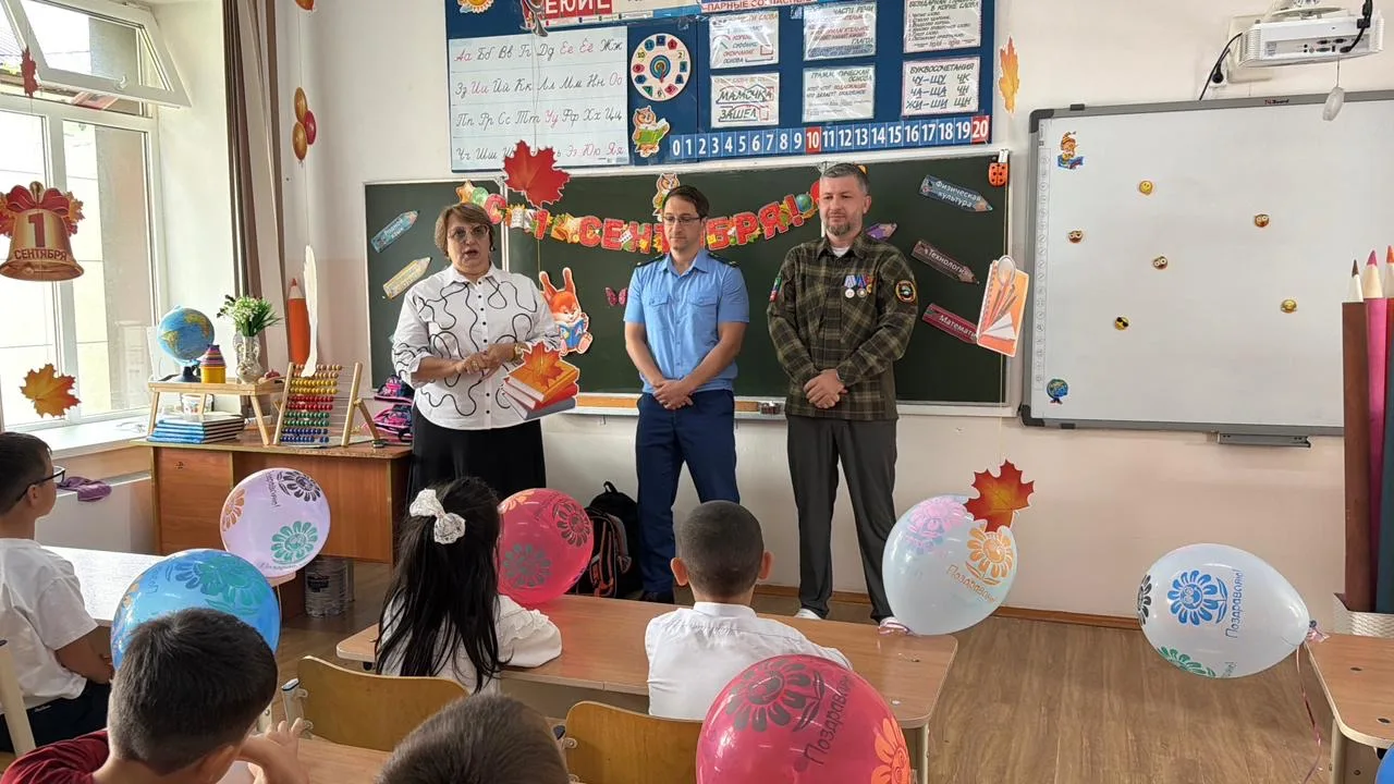 31 августа в МКОУ «Средняя общеобразовательная школа № 2 имени Героя России Магомеда Ну...