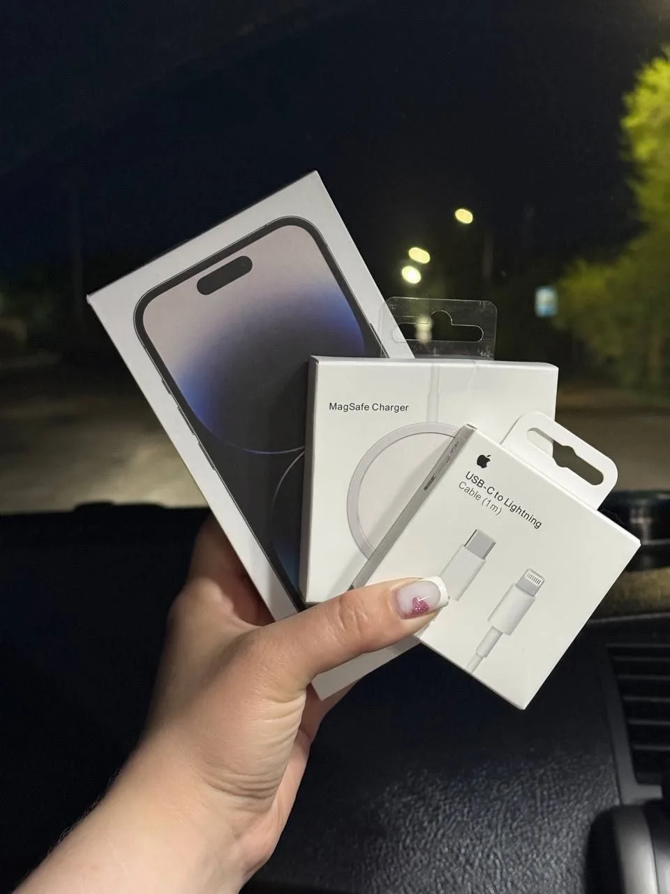 Из-за большинства запросов к покупке на технику Apple, мы съездили, подобрали и привезл...