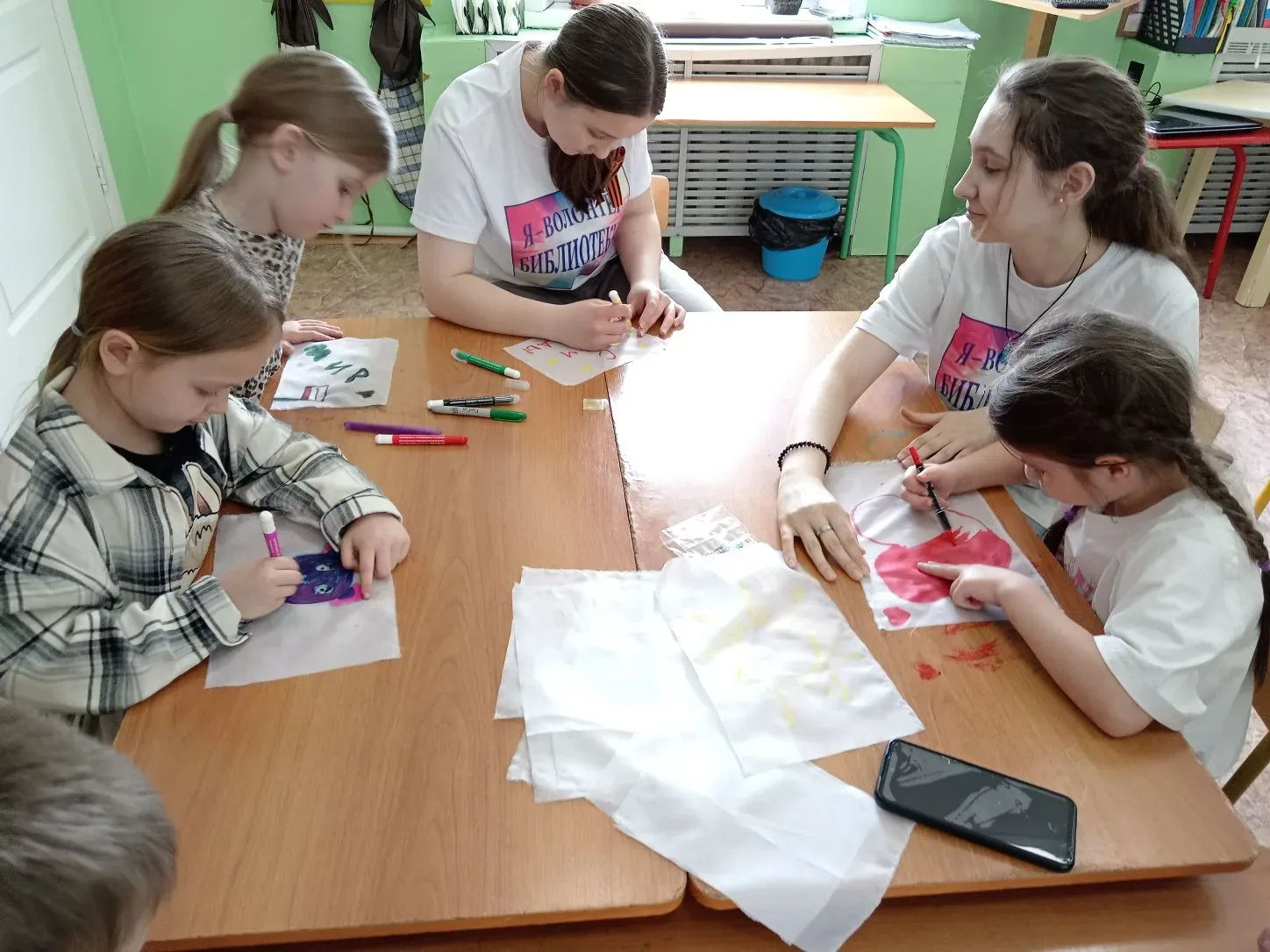 "Как здорово видеть, как наши маленькие патриоты из подготовительной группы МКДОУ детск...
