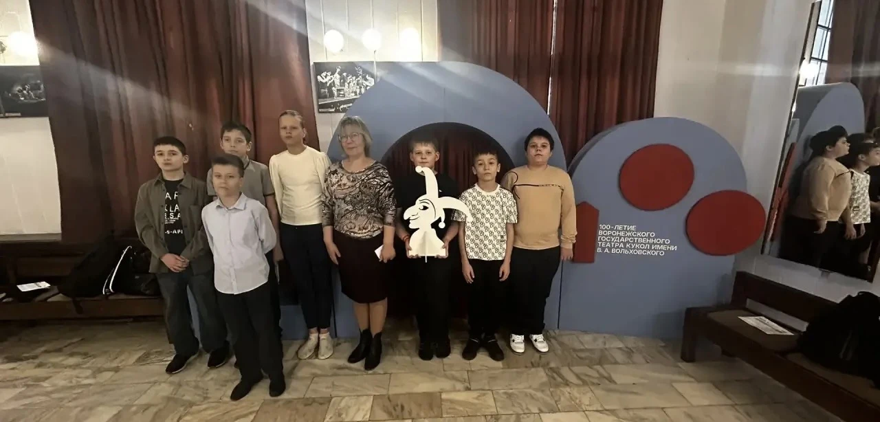 Волшебный мир за кулисами: 5А в Театре кукол 🎭✨