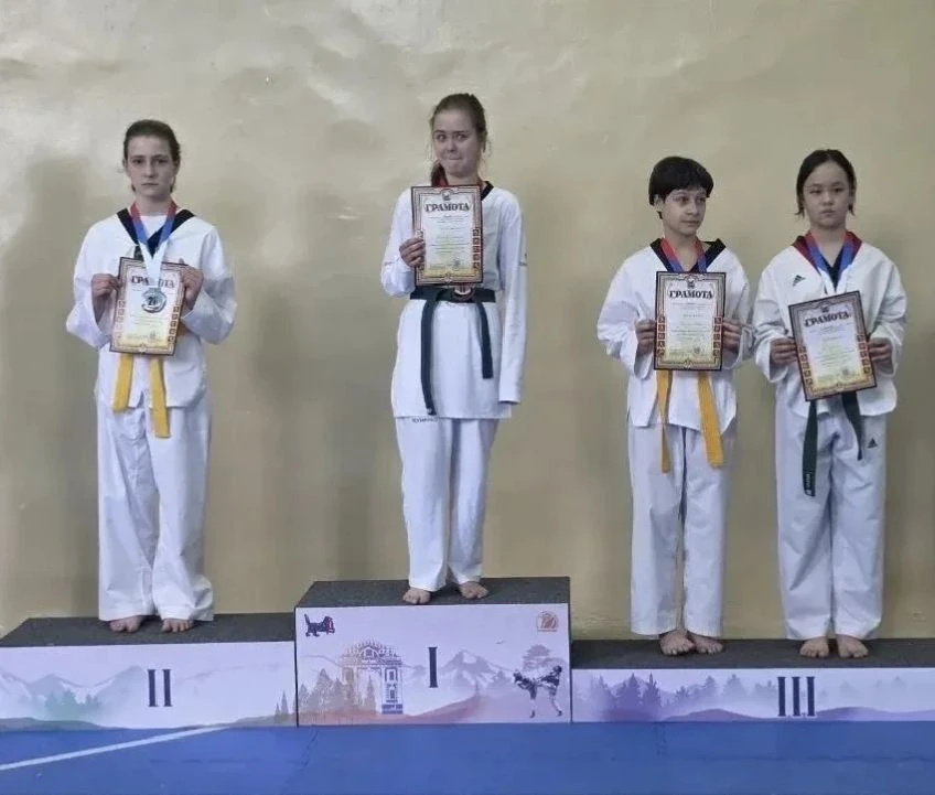 🥋🏆 СПОРТ УЧЁБЕ — НЕ ПОМЕХА! 🏆🥋  26 апреля во Дворце спорта «Труд» прошло открытое первенство города 