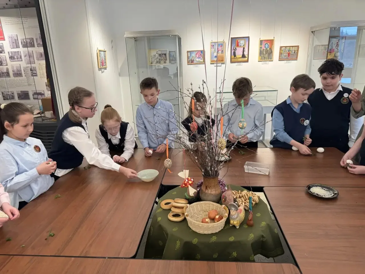 🥚🎨 3 «А» класс в краеведческом музее: пасхальные традиции и творчество!  Сегодня наши третьеклассник