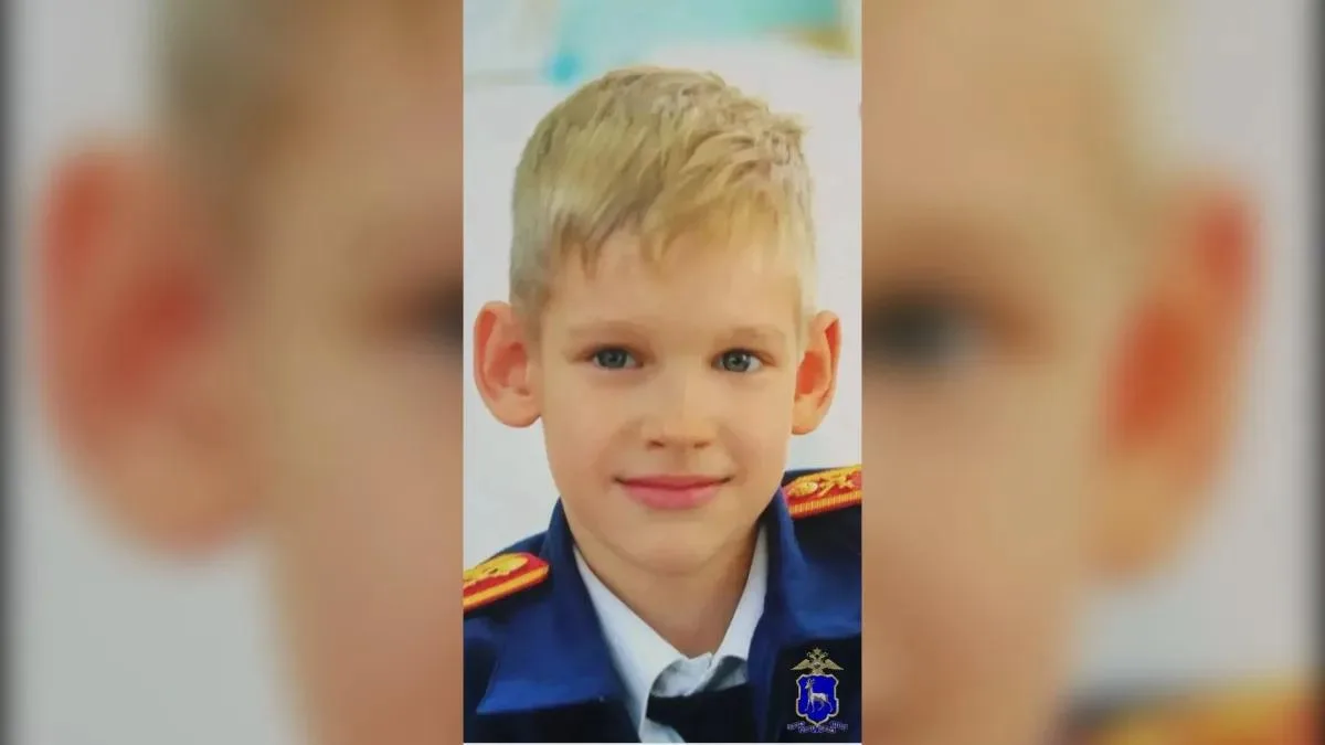 ❗ В Самаре разыскивают 8‑летнего мальчика с голубыми глазами и шрамом над бровью
