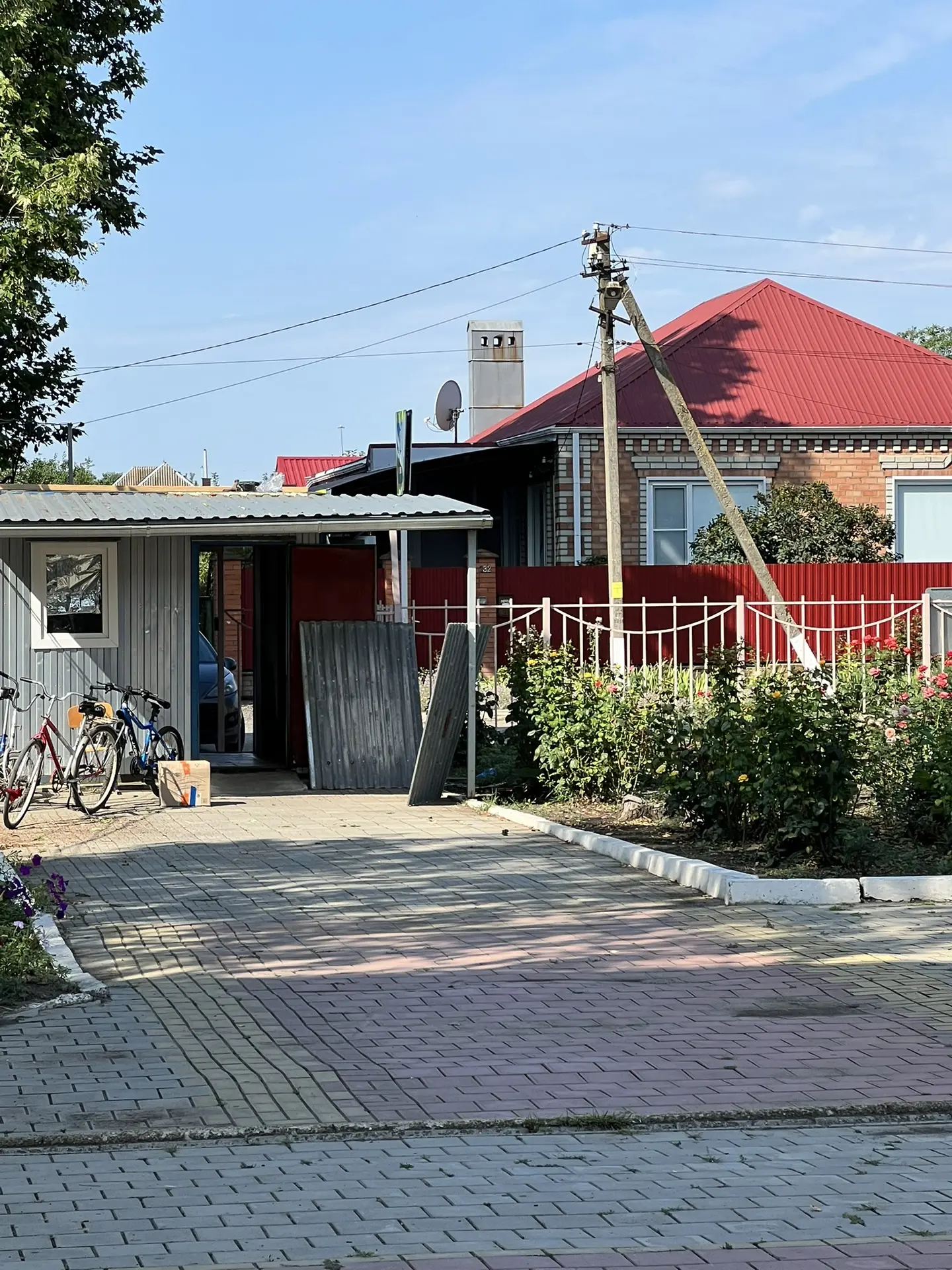 🏫Школа №16 активно готовится к новому учебному году. 

🔹В рамках подготовки к занятиям уделяется б