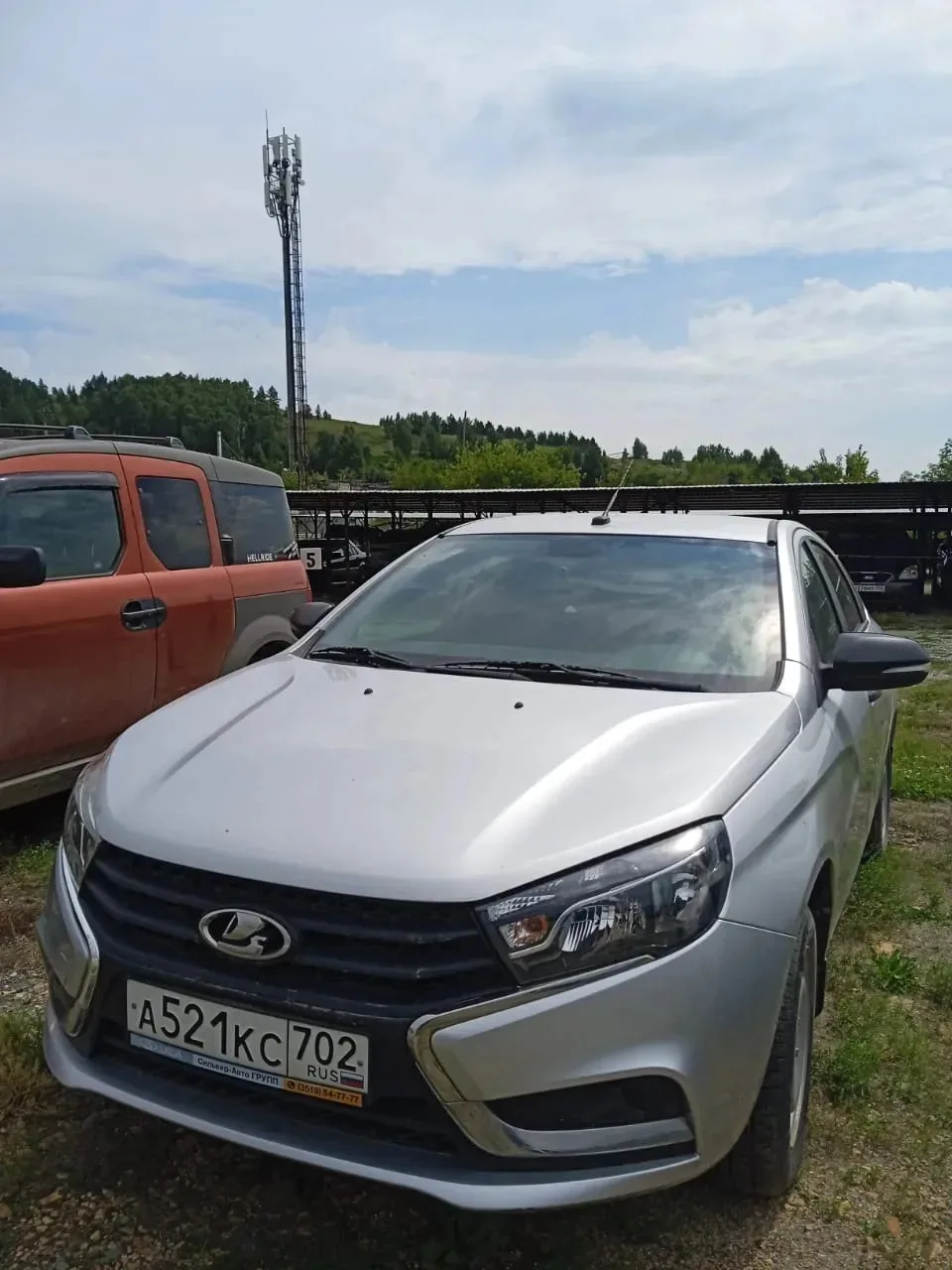 Продается автомобиль Лада Веста, год выпуска 2019, пробег 16 тыс. км, 78 лош. сил. Сост...